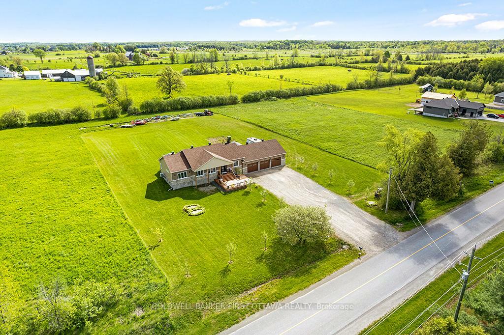 Property Photo: 1496 Drummond School Road ON K7H 0K5