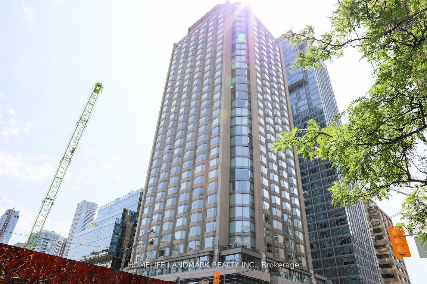 Property Photo: 155 Yorkville Avenue 1920 ON M5R 1C4