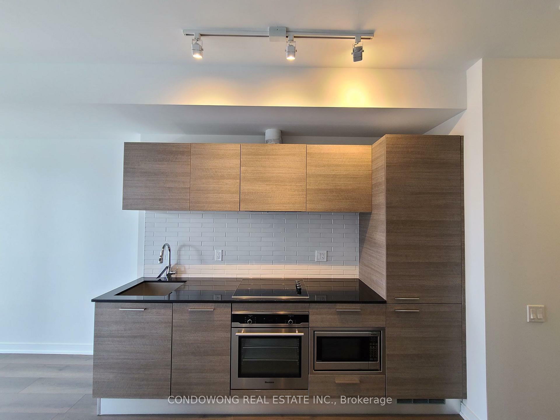Property Photo: 3 Gloucester Street 2310 ON M4Y 0C6