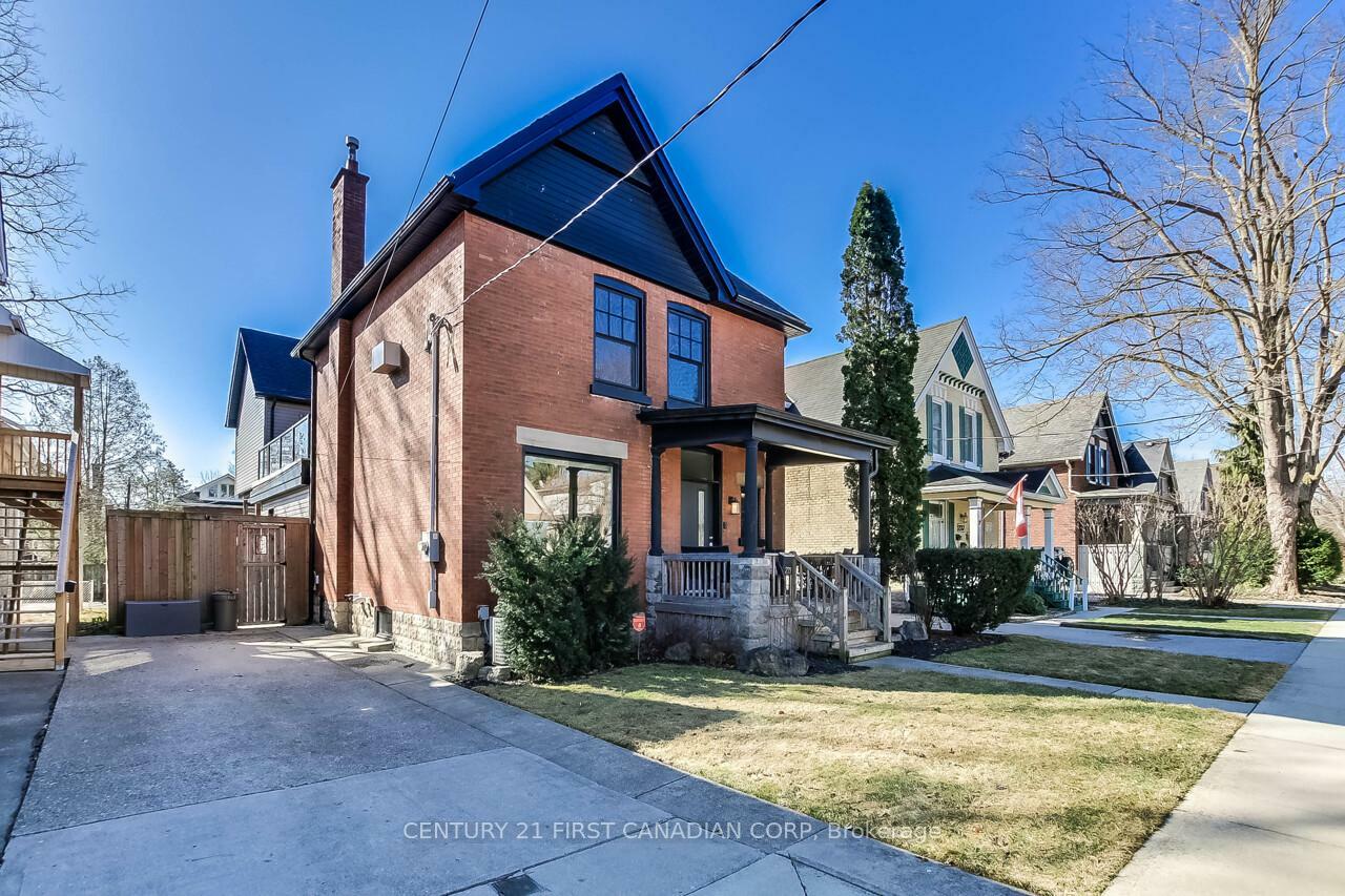 Property Photo: 239 Tecumseh Avenue E ON N6C 1S7