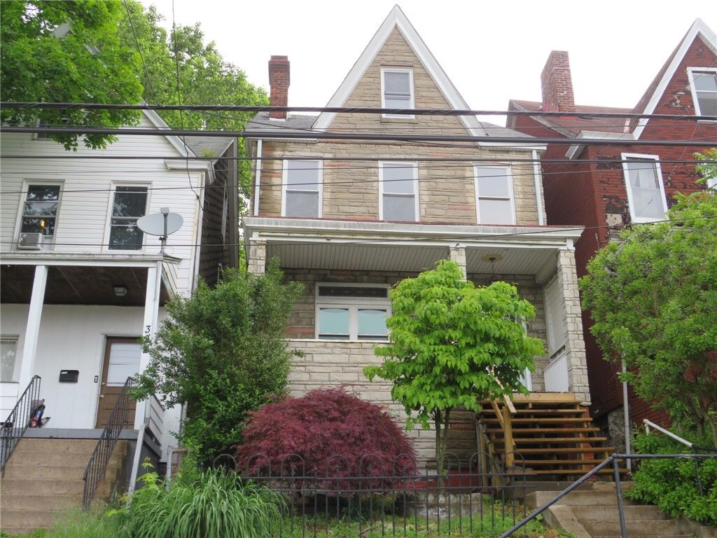 Property Photo:  320 Woodward Ave  PA 15136 