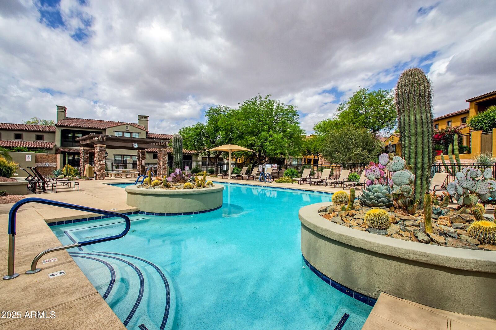 Property Photo:  20750 N 87th Street 2062  AZ 85255