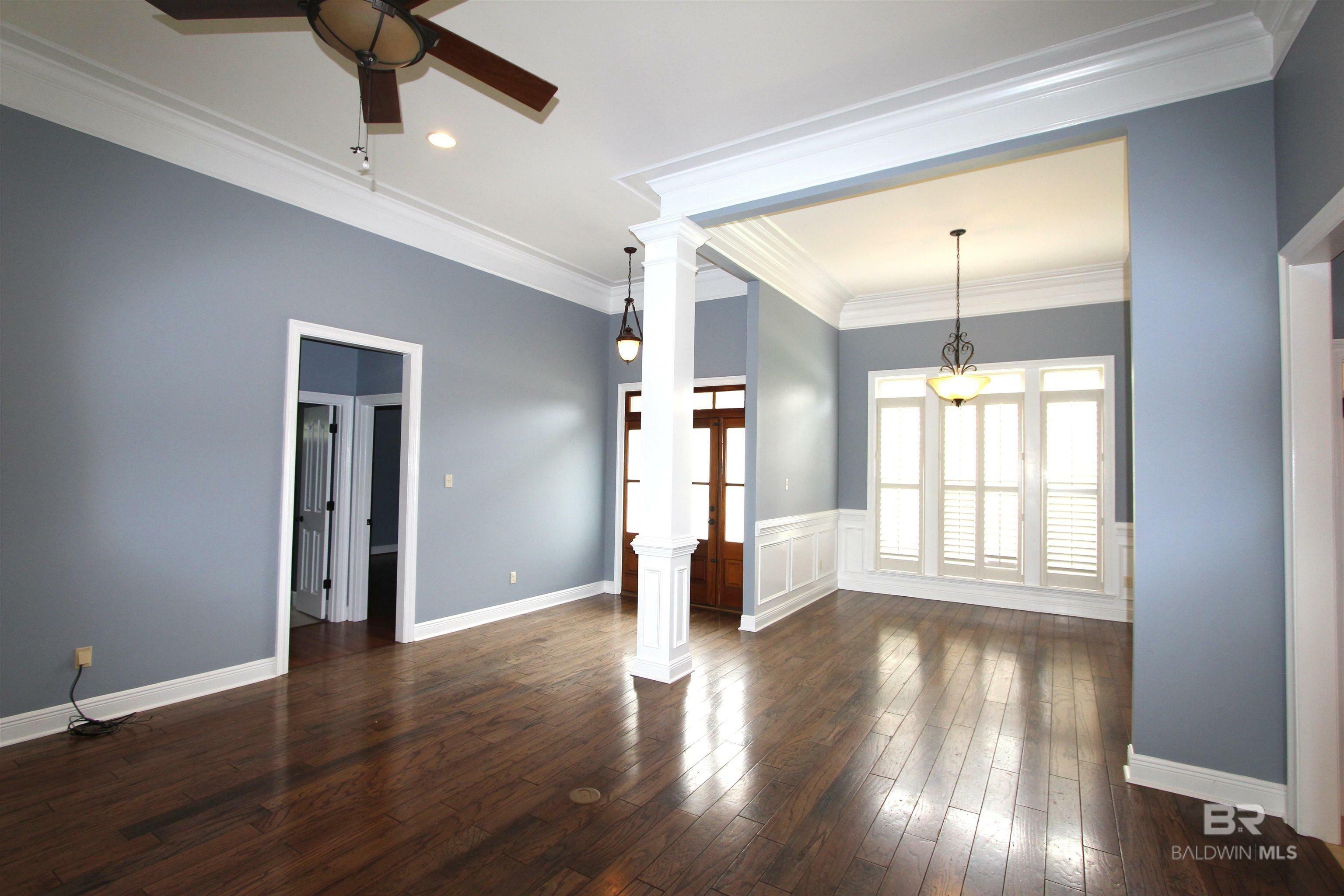 Property Photo: 9948 Sommerset Drive AL 36526