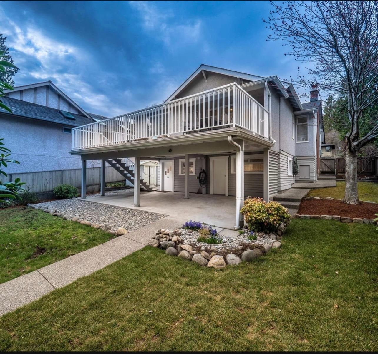 Photo de la propriété:  1472 Fulton Avenue  BC V7T 1P1 