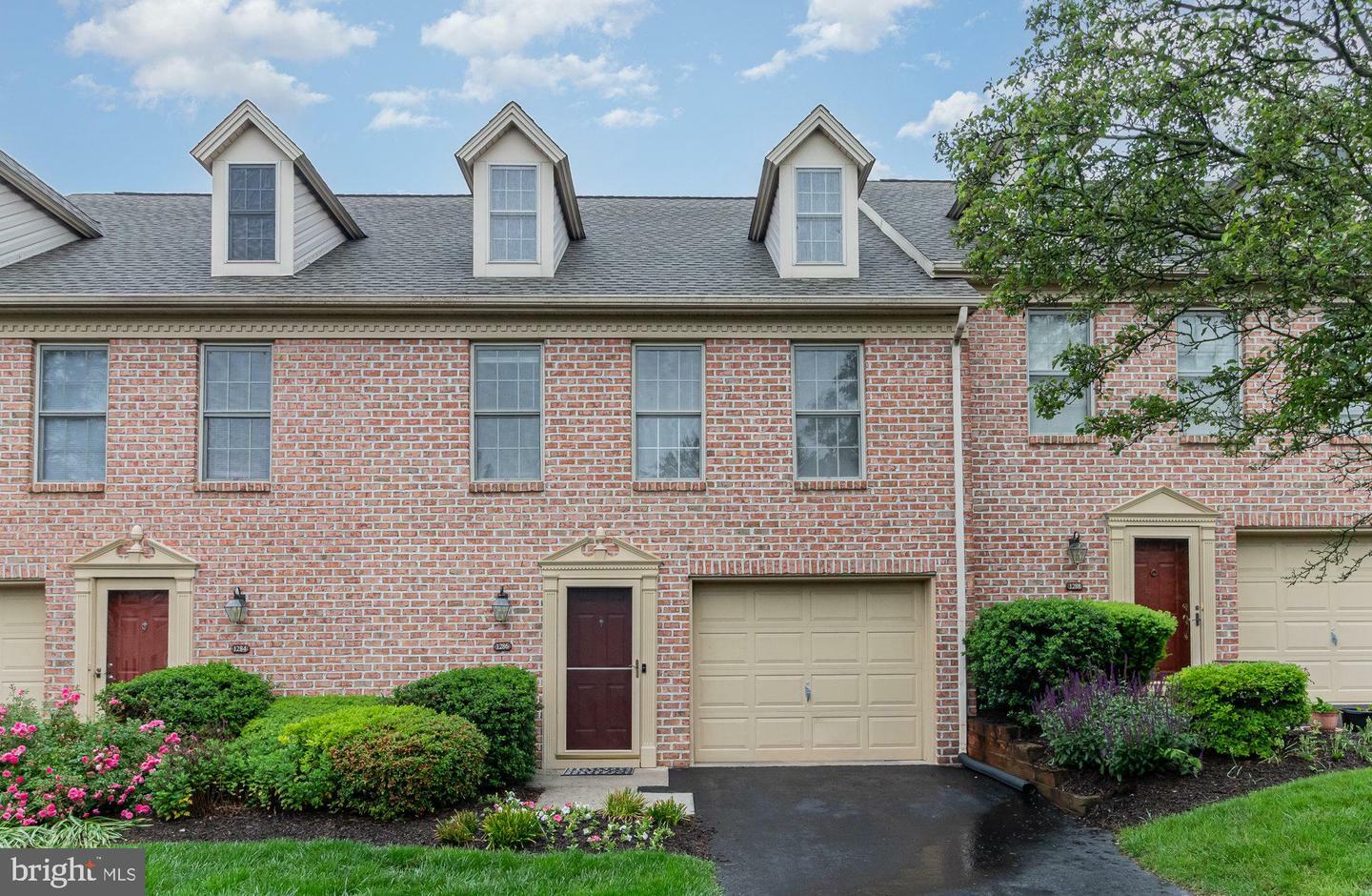 1286 Timber View Drive  Mechanicsburg PA 17050 photo