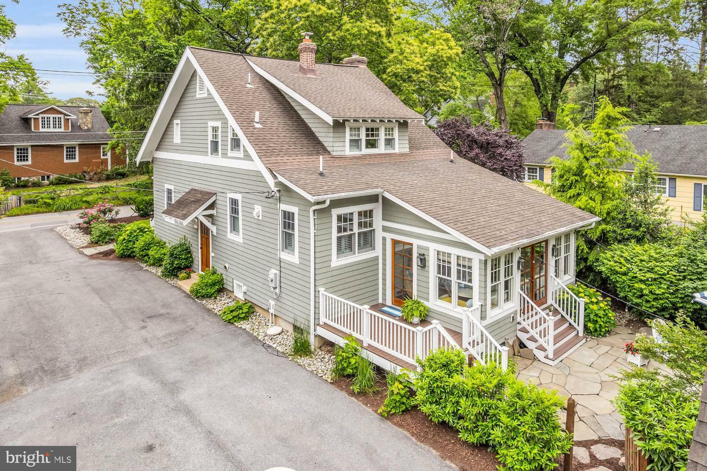 Property Photo: 110 Old County Road MD 21146