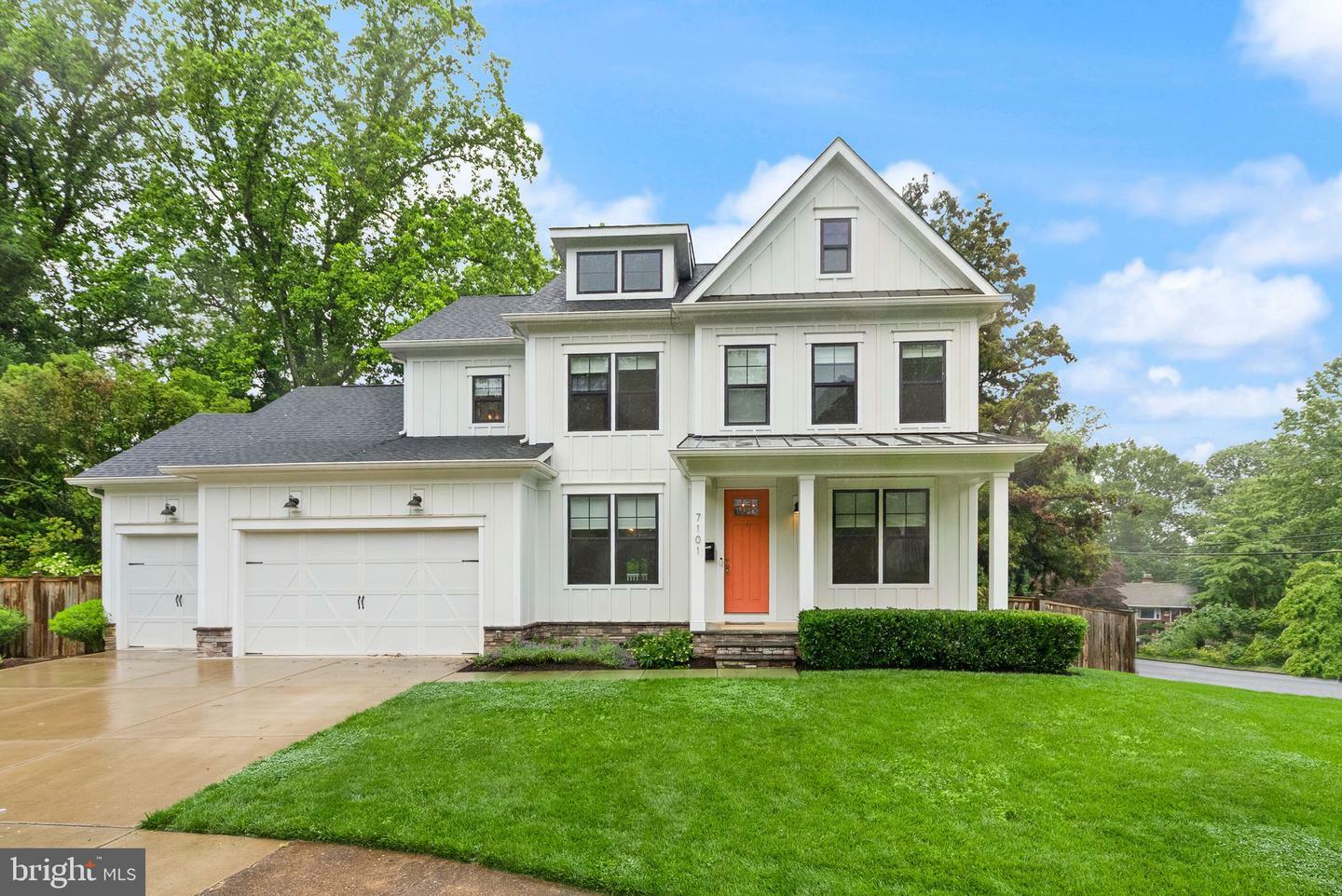 Property Photo: 7101 27th Road N VA 22213