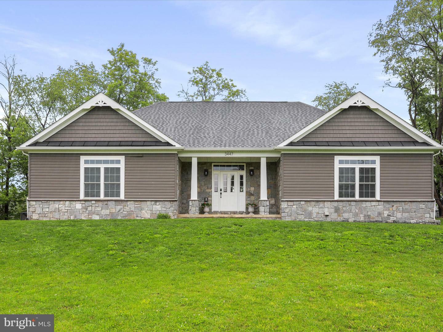 Property Photo: 3447 Old Leetown Pike WV 25438
