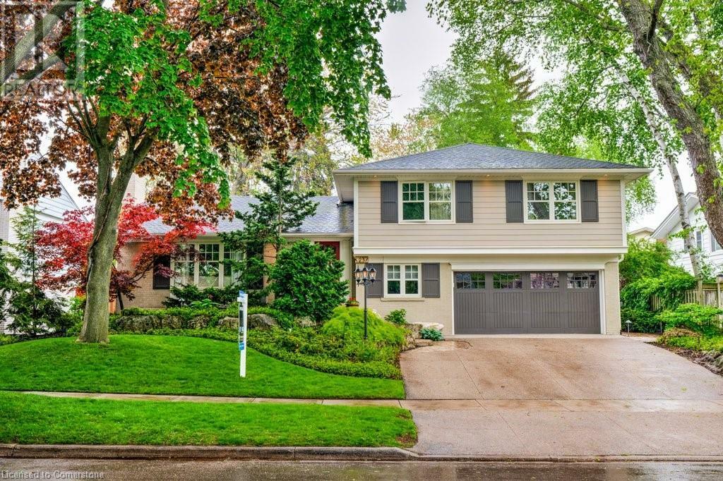 Photo de la propriété: 237 Penn Drive ON L7N 2B9