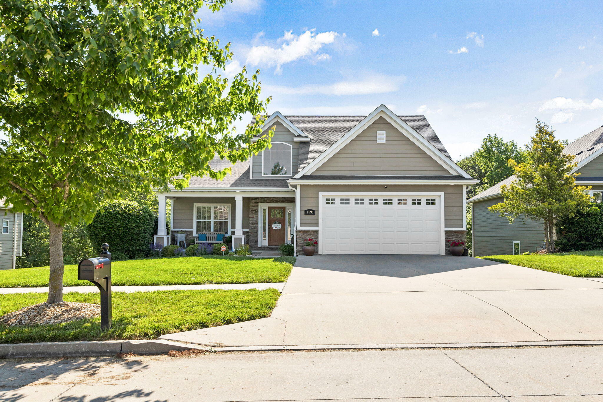 Property Photo:  128 Cedar Falls Ct  MO 65203 