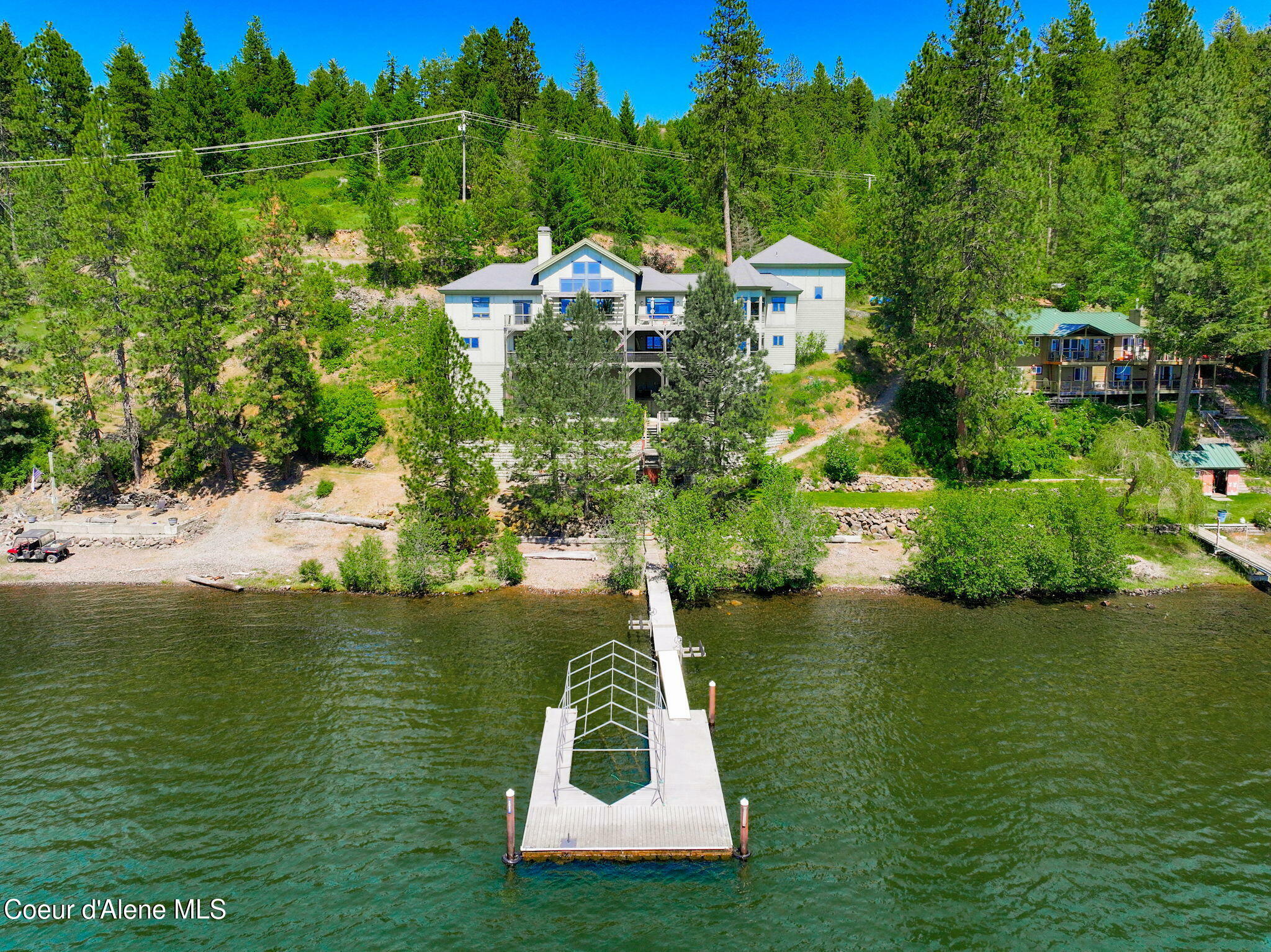 Property Photo: 412 E Beachhouse Ln ID 83833