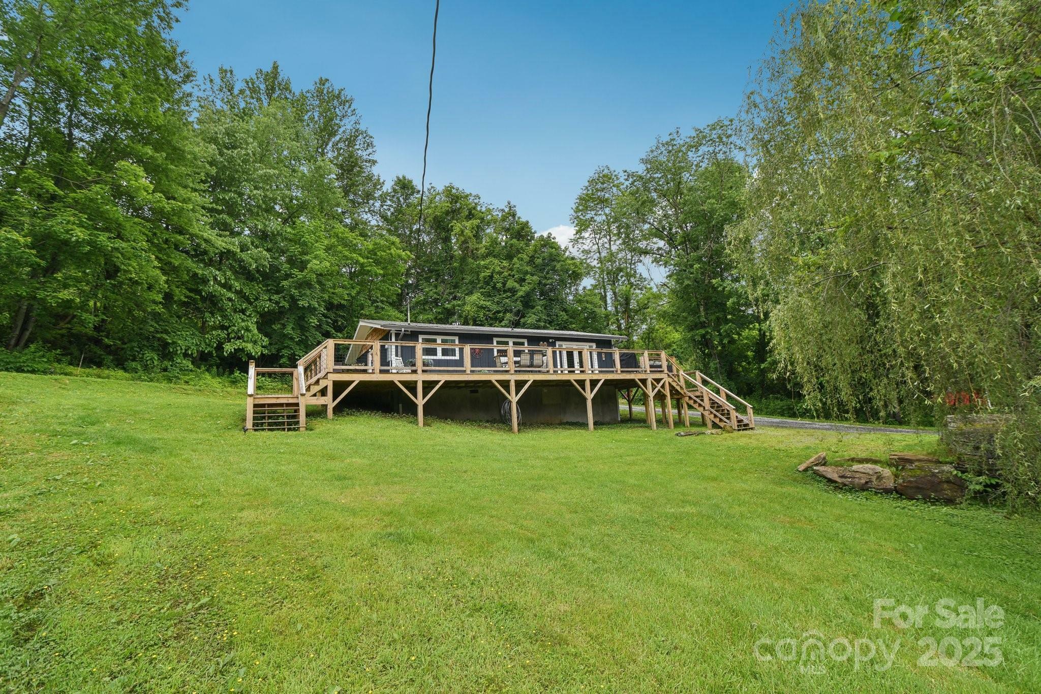 Property Photo: 72 Wakulla Drive NC 28751