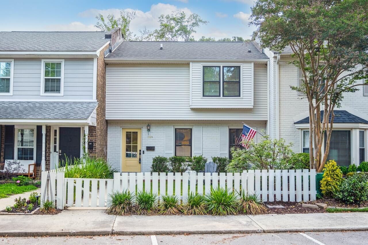 Property Photo: 705 Williamson Drive # C SC 29464