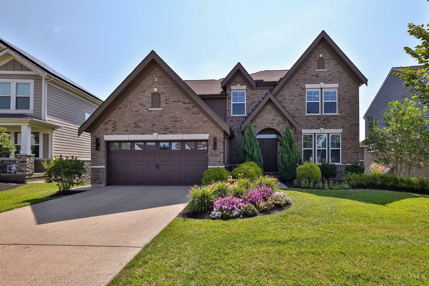 Property Photo: 9718 Kensington Lane OH 45040