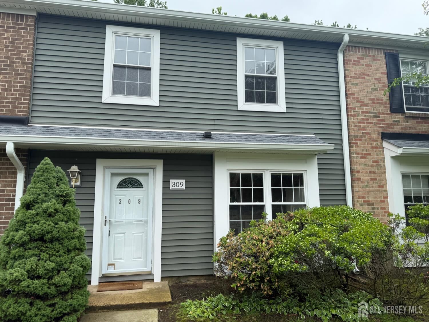 Property Photo: 309 Constitution Circle NJ 08902