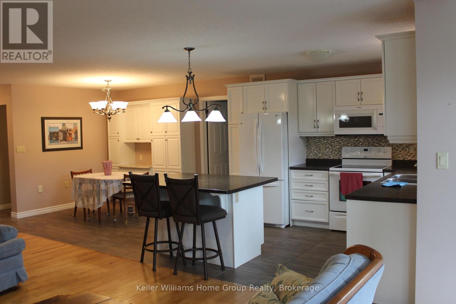 Photo de la propriété: 72 Stanley Crescent ON N0B 1S0