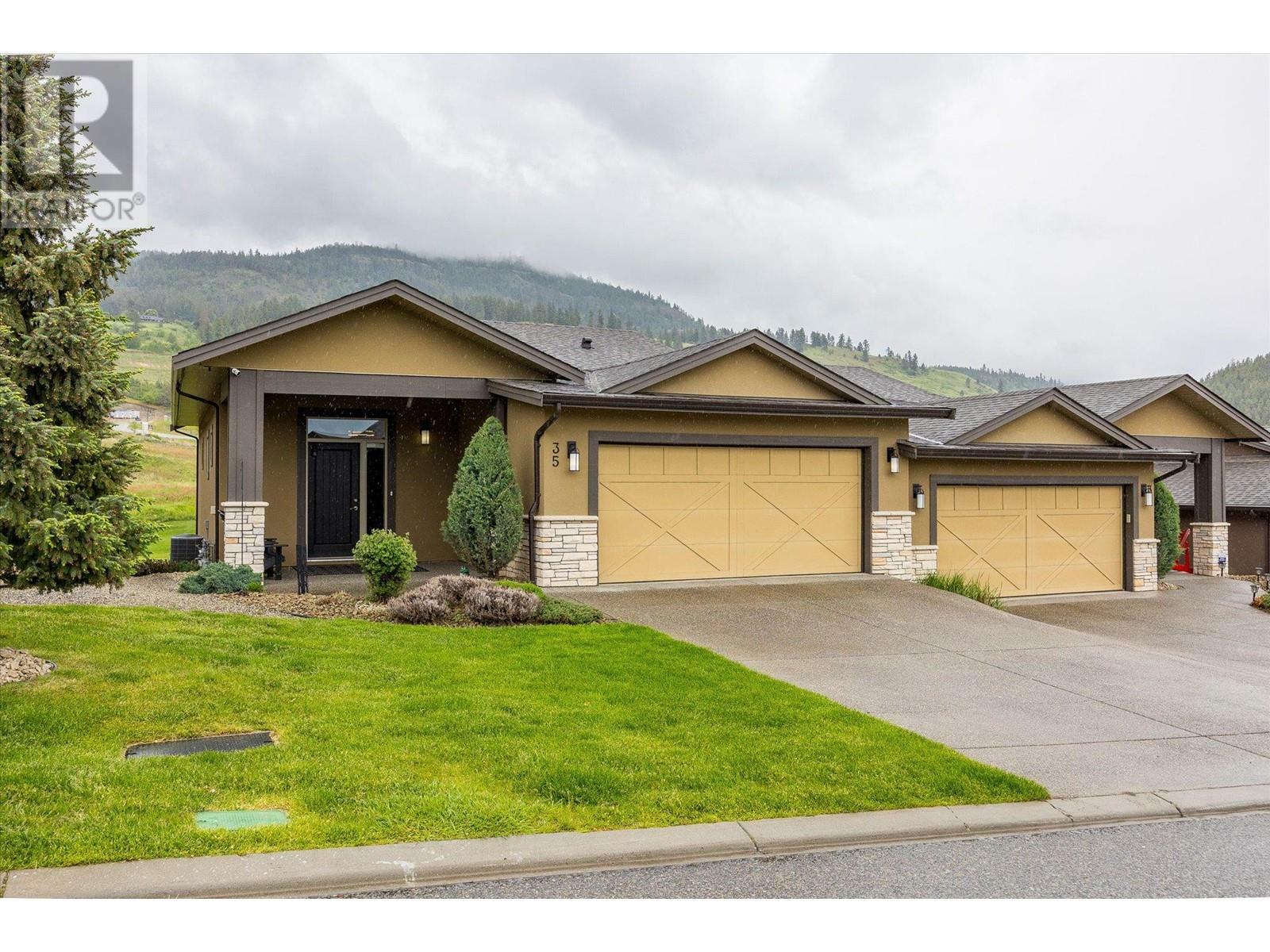 Property Photo: 1836 Tower Ranch Boulevard 35 BC V1V 1S8