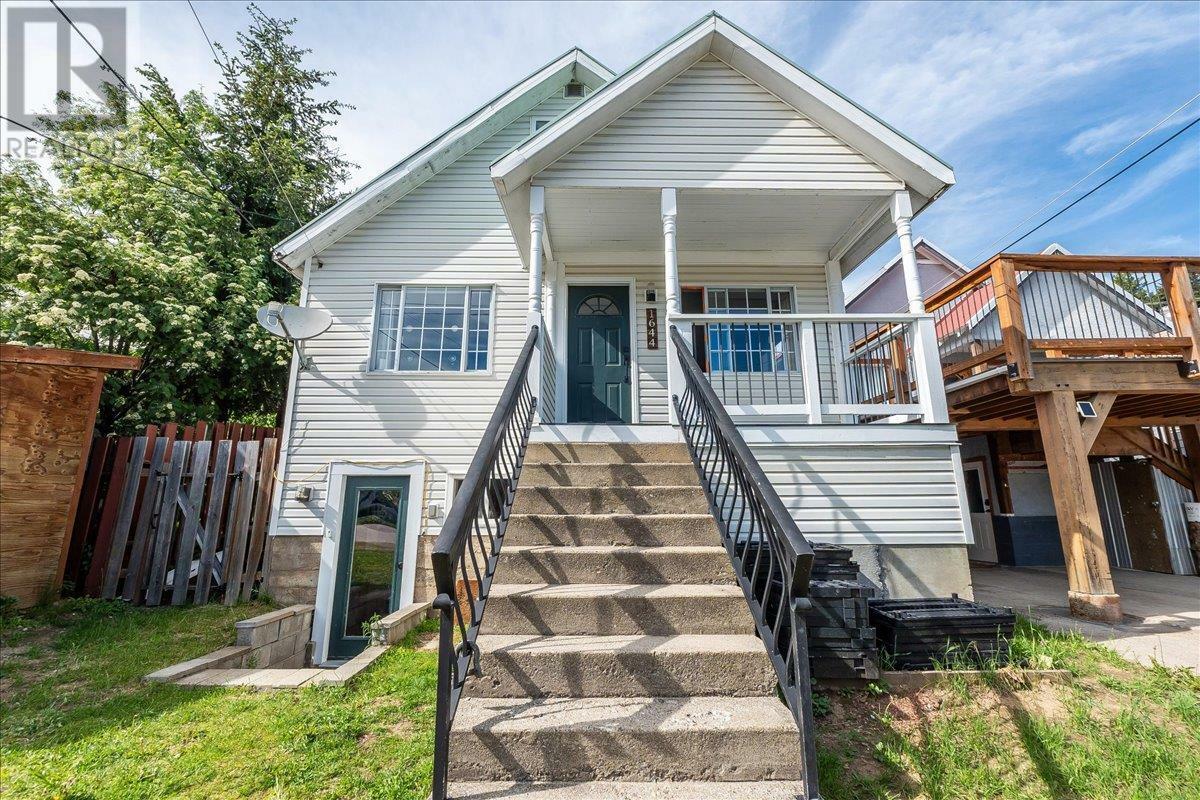 1644 Leroi Avenue  Rossland BC V0G 1Y0 photo