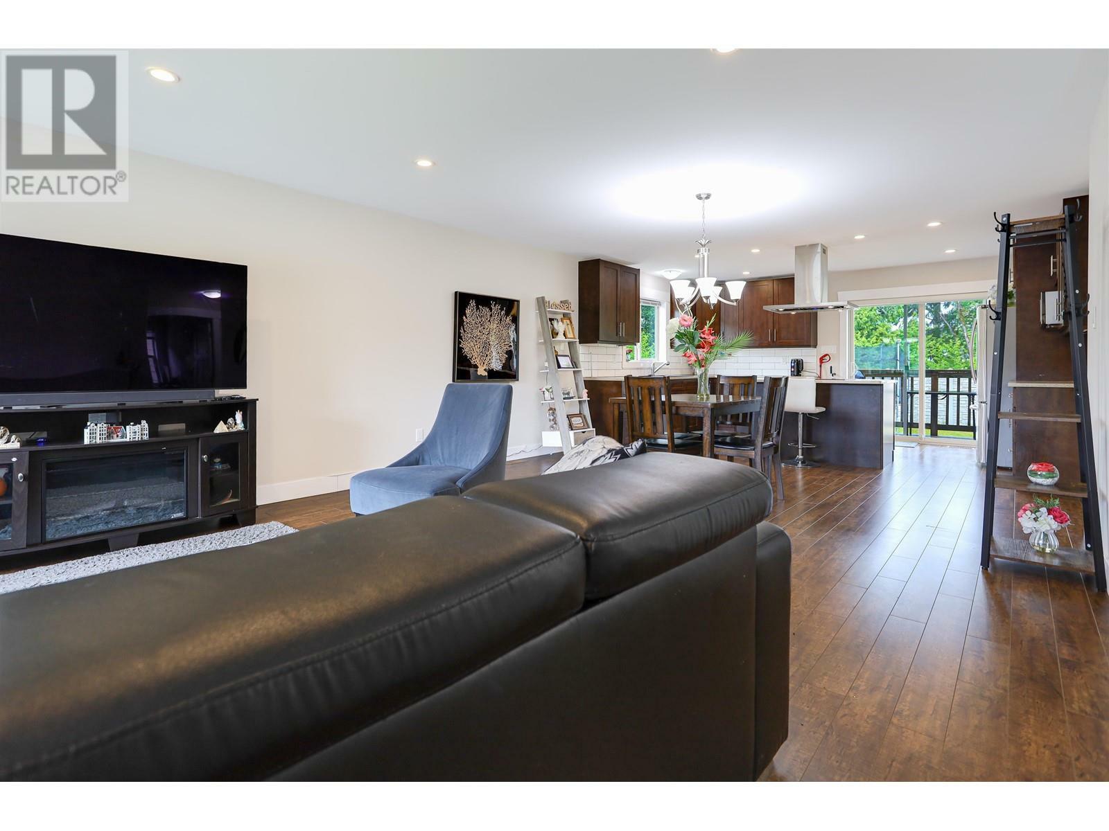 Property Photo: 88 Blackberry Street BC V8C 0A6