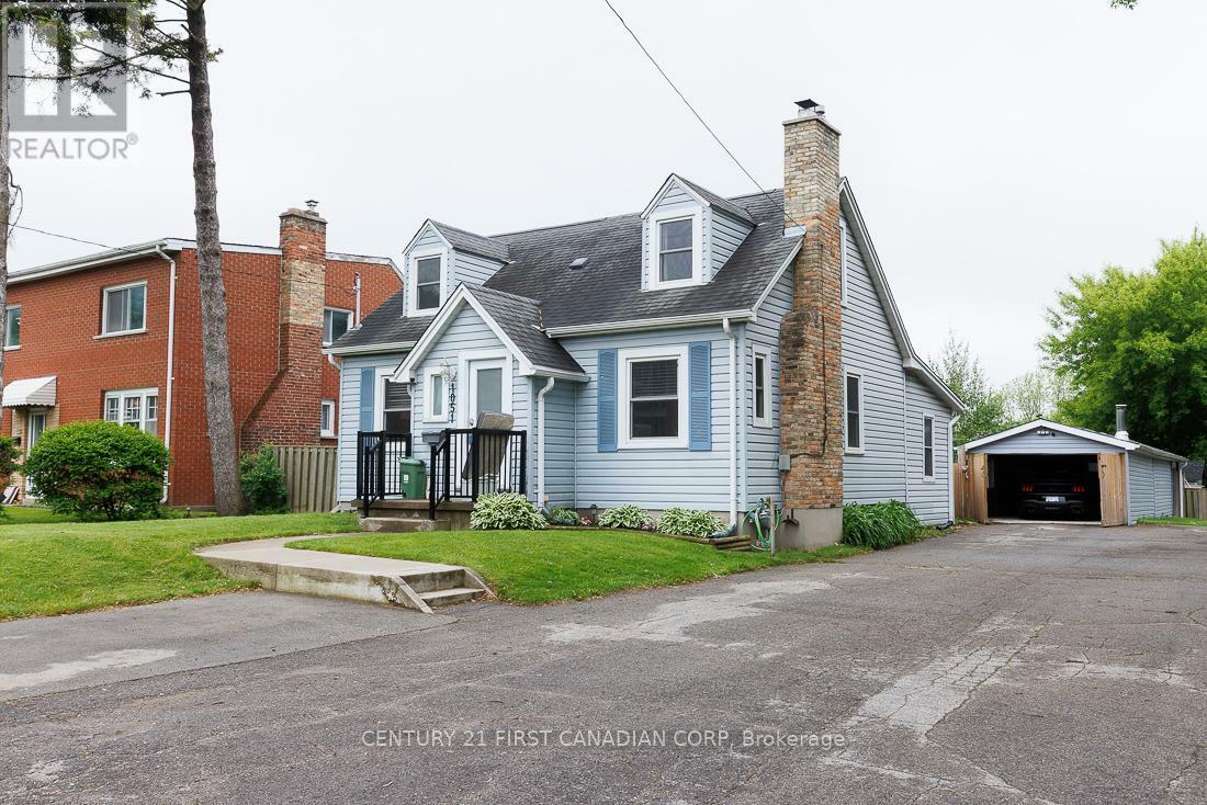 Property Photo: 1051 Hamilton Road ON N5W 1A7
