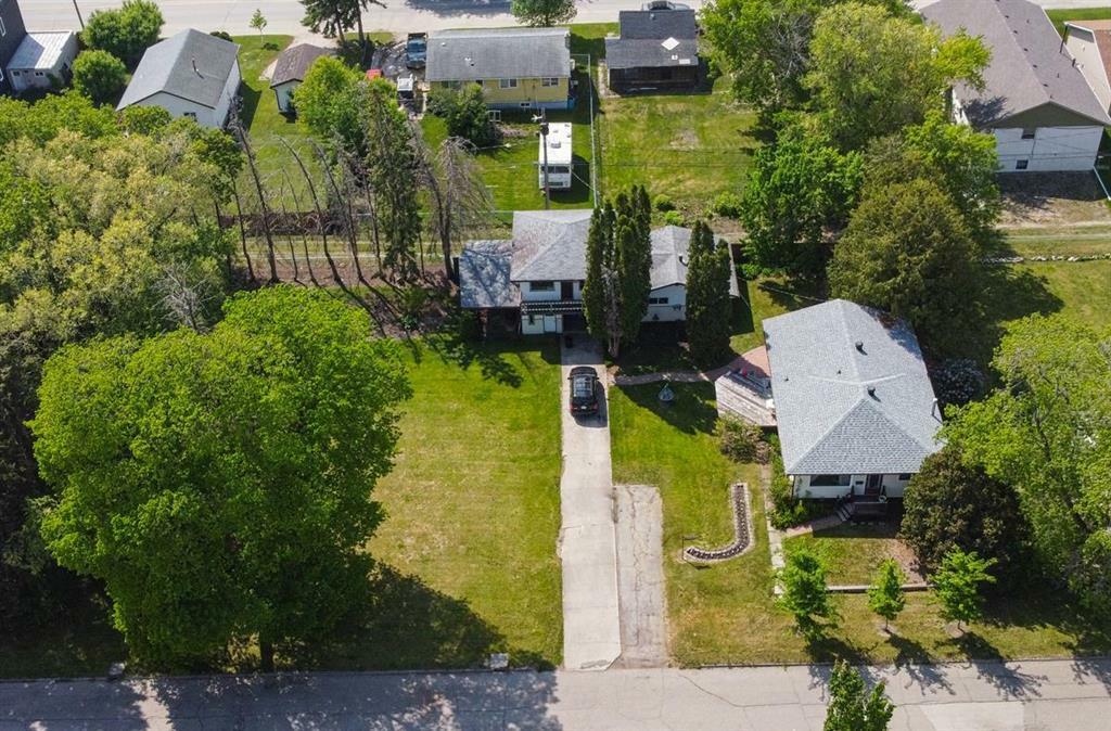 Property Photo:  623 Royal Road North  MB R1N 1W1 
