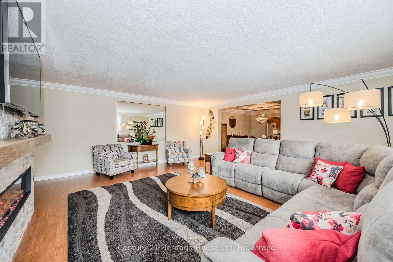 Property Photo: 93 Westwood Road 306 ON N1H 7J6