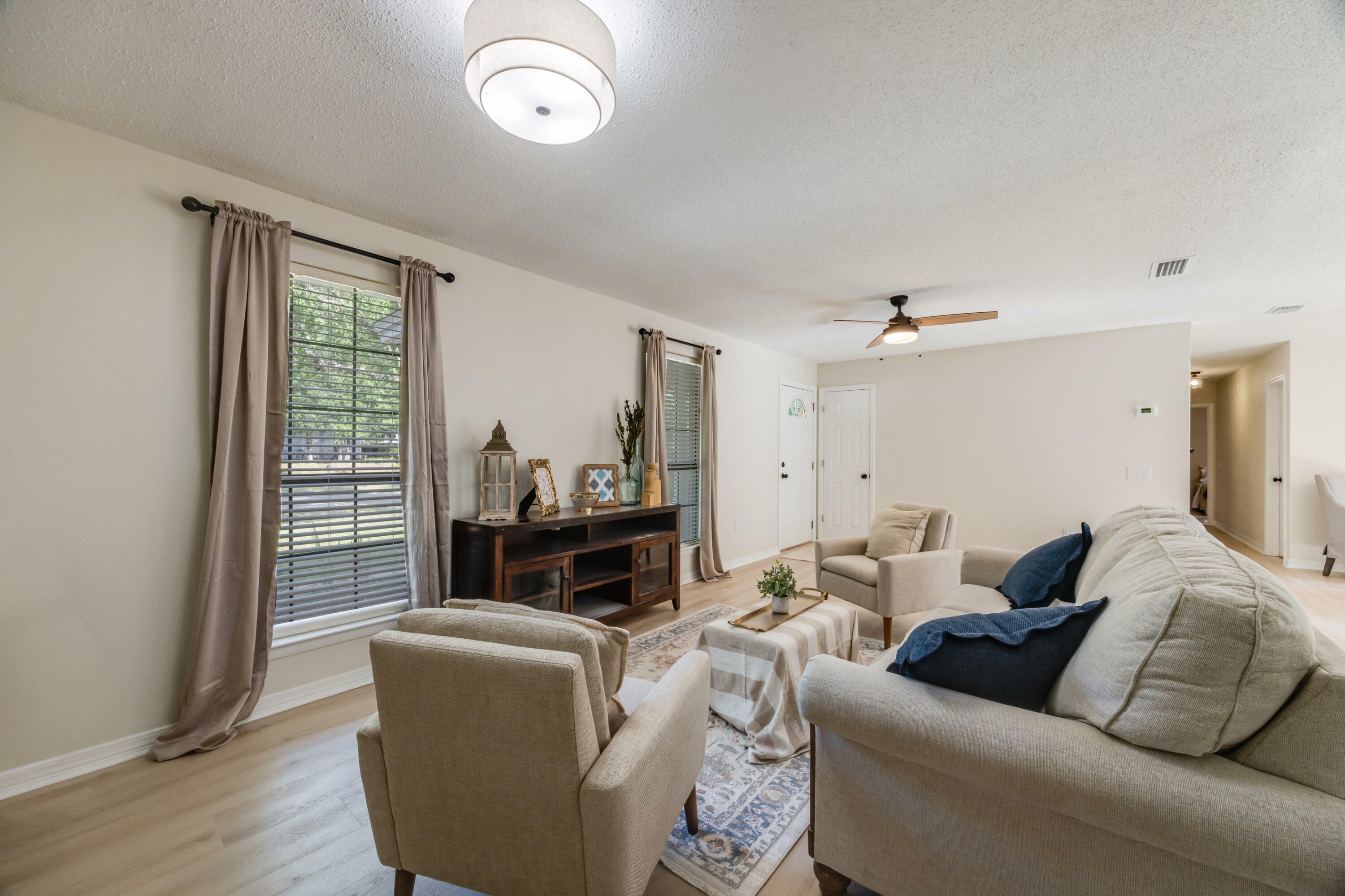 Property Photo:  5523 Aurora Drive  FL 32539 
