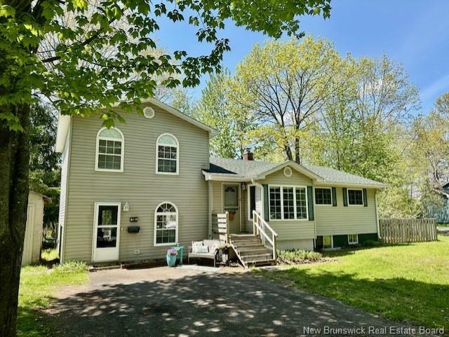 Photo de la propriété: 29 Birch Crescent NB E3A 3S8