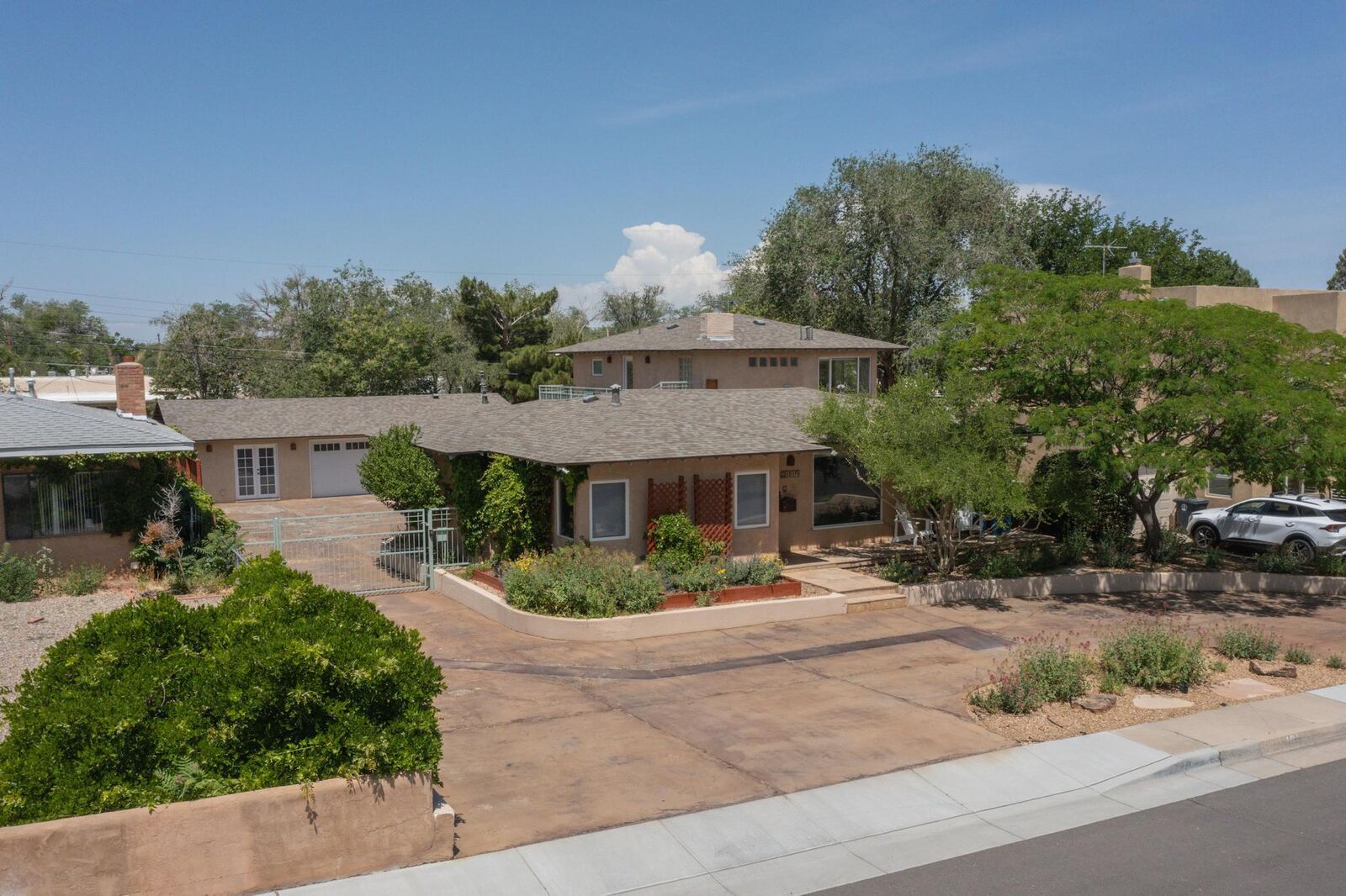 Property Photo: 1017 Pampas Drive SE NM 87108