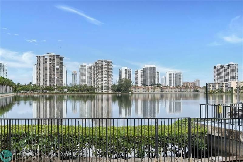 Property Photo: 2780 NE 183rd St 201 FL 33160