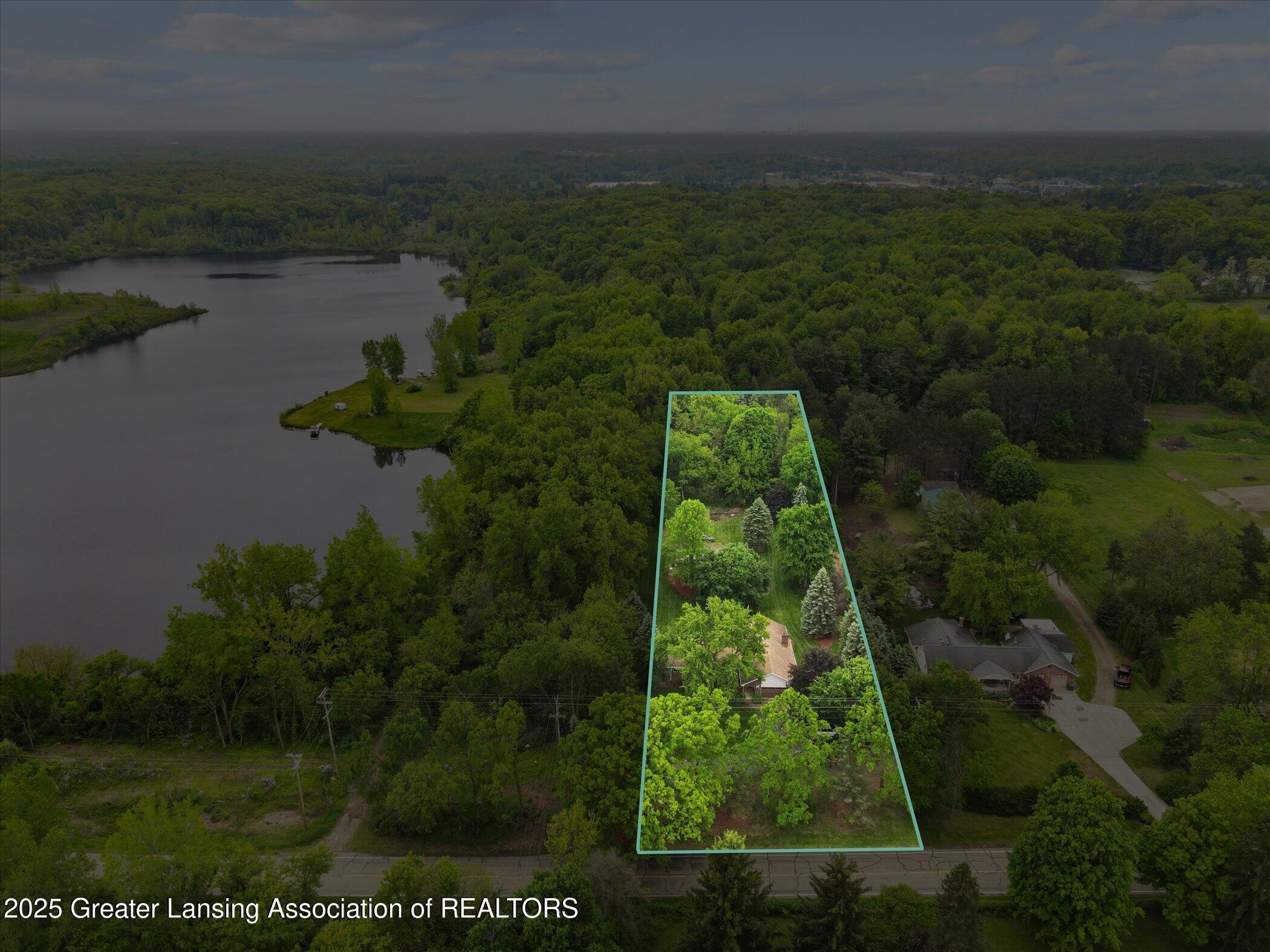 Property Photo: 1346 E Howe Road MI 48820