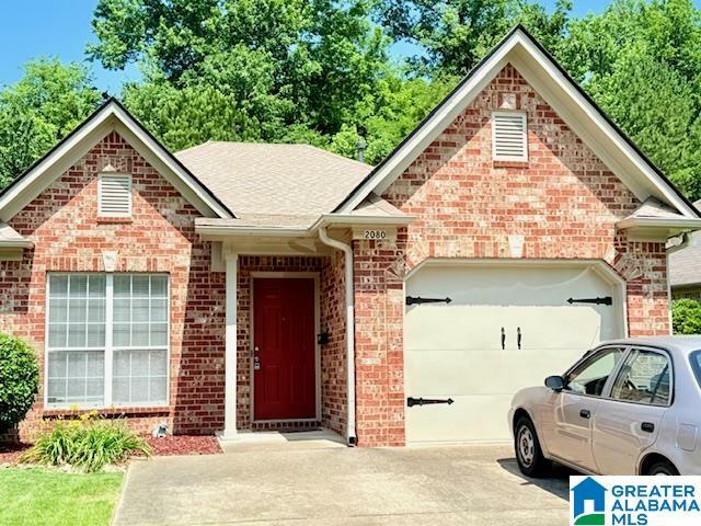Property Photo: 2080 Willow Glenn Drive AL 35215