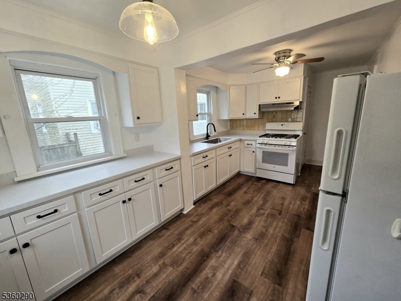 Property Photo: 613 Martense Ave NJ 07666