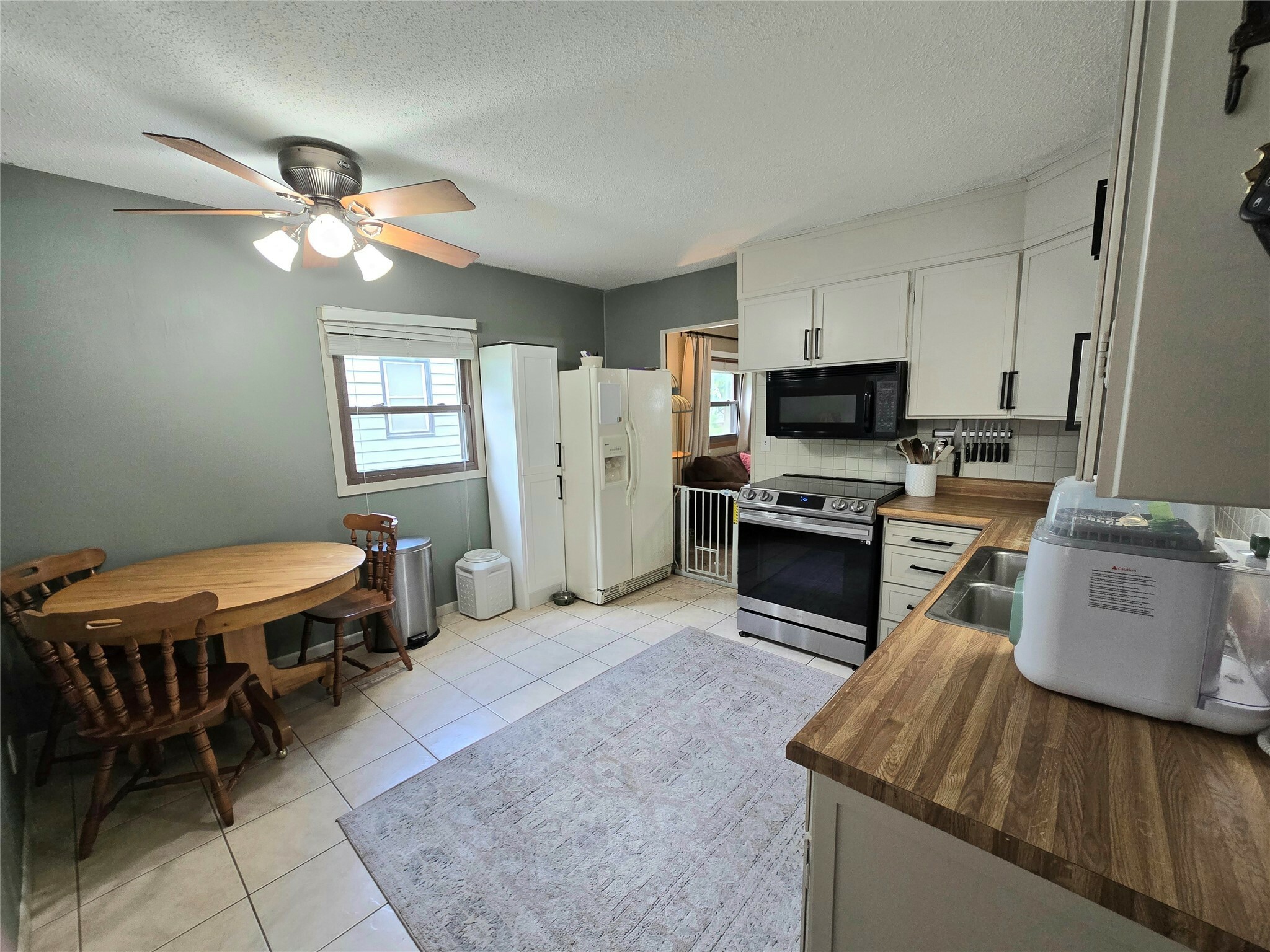 Property Photo: 1011 S 9th Street IA 52577