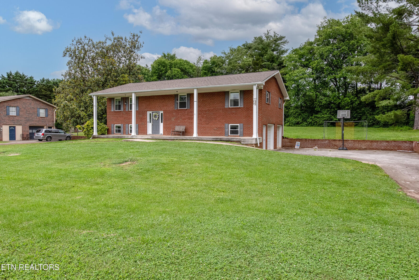 Property Photo: 918 Williams St TN 37803