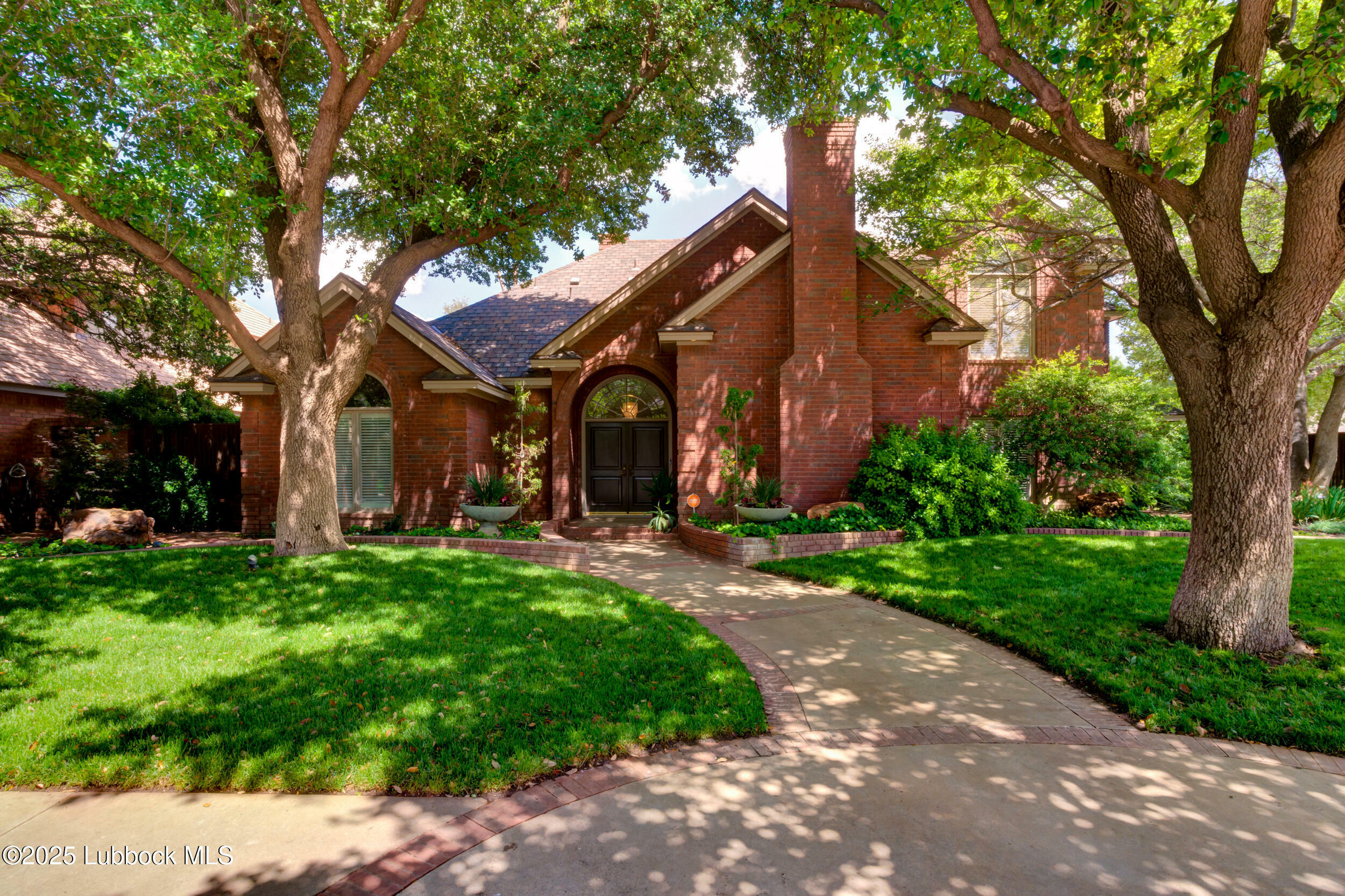 Property Photo: 8707 Savannah Avenue TX 79424