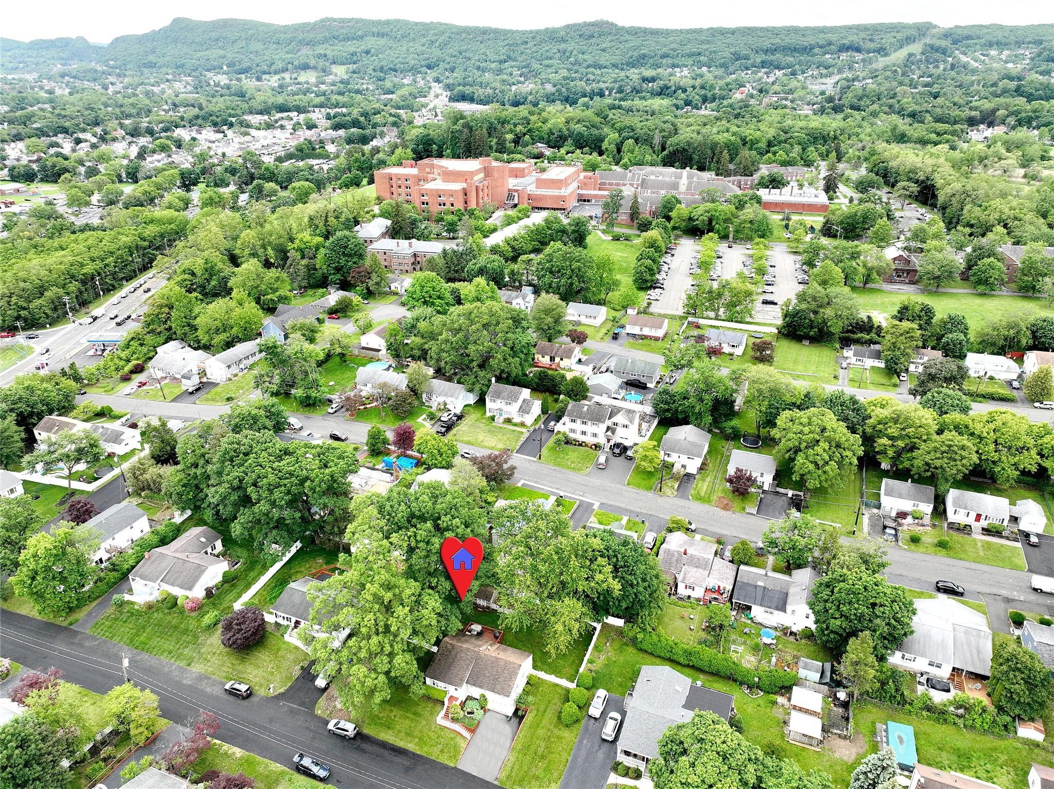 Property Photo:  17 Easton Street  NY 10980 