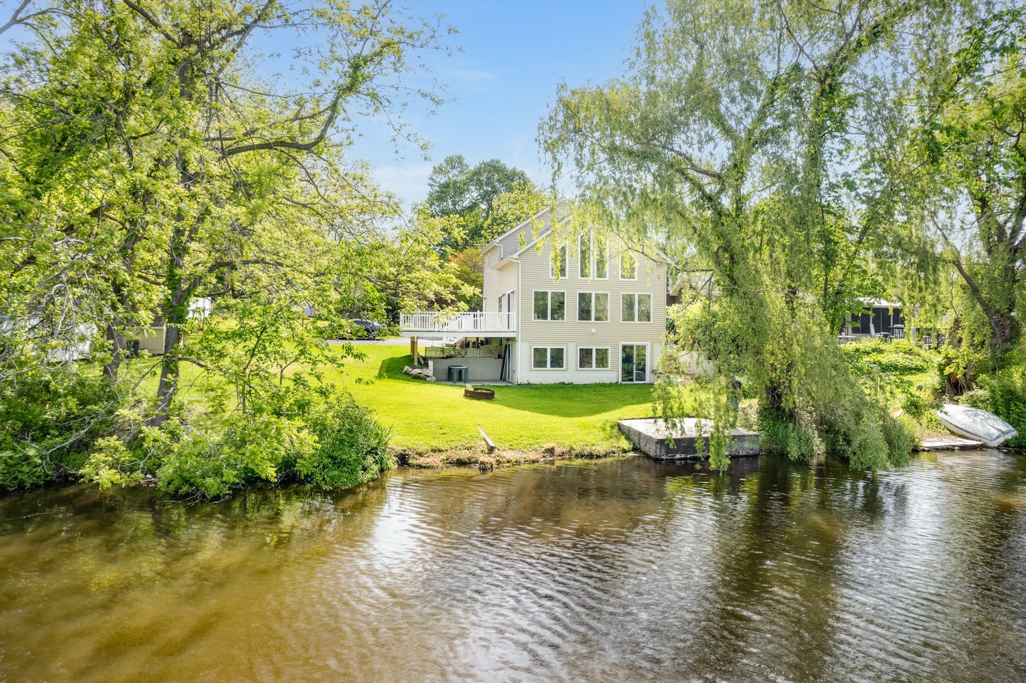 Property Photo: 9 Putnam Drive NY 10512