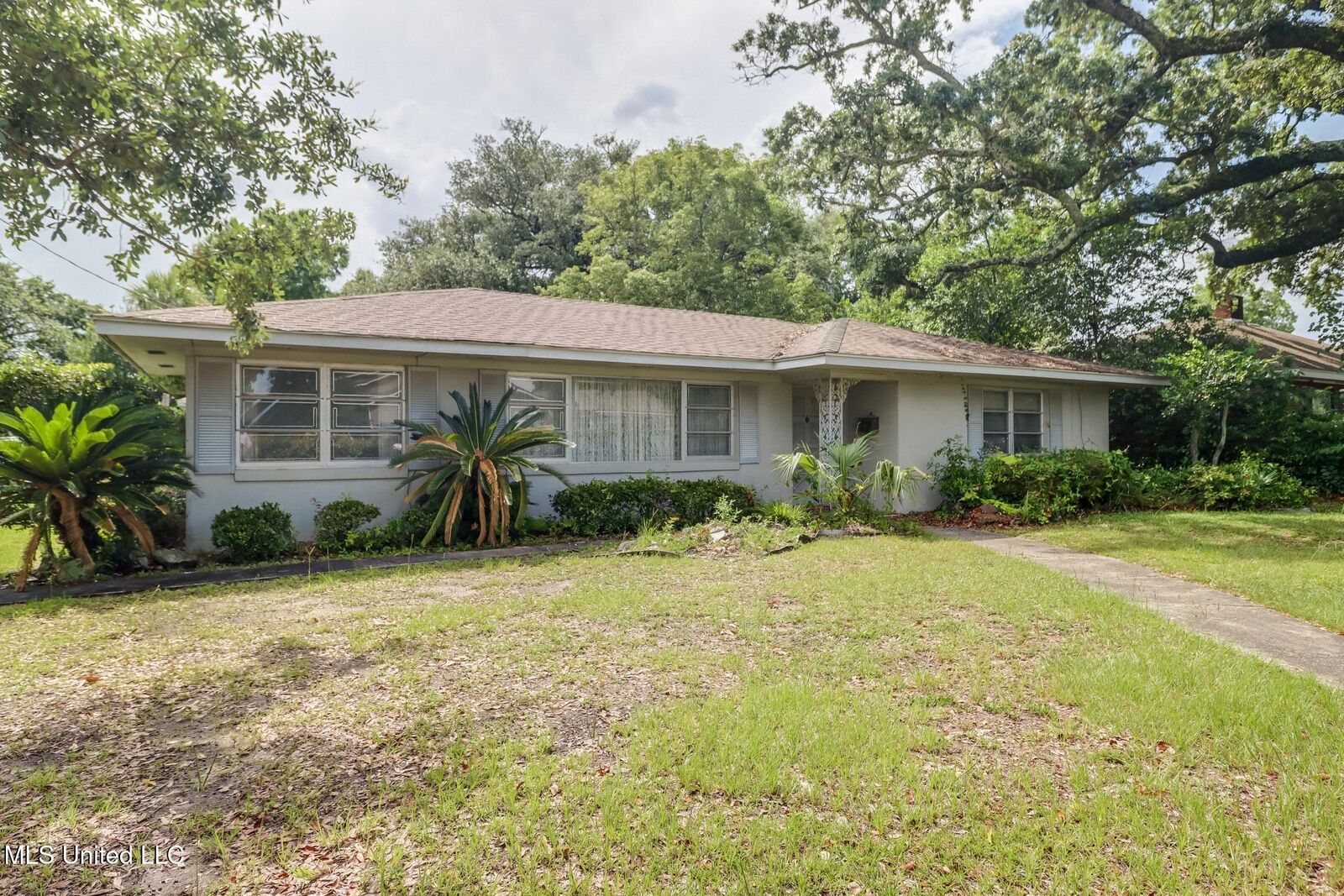 Property Photo:  435 Forrest Avenue  MS 39530 