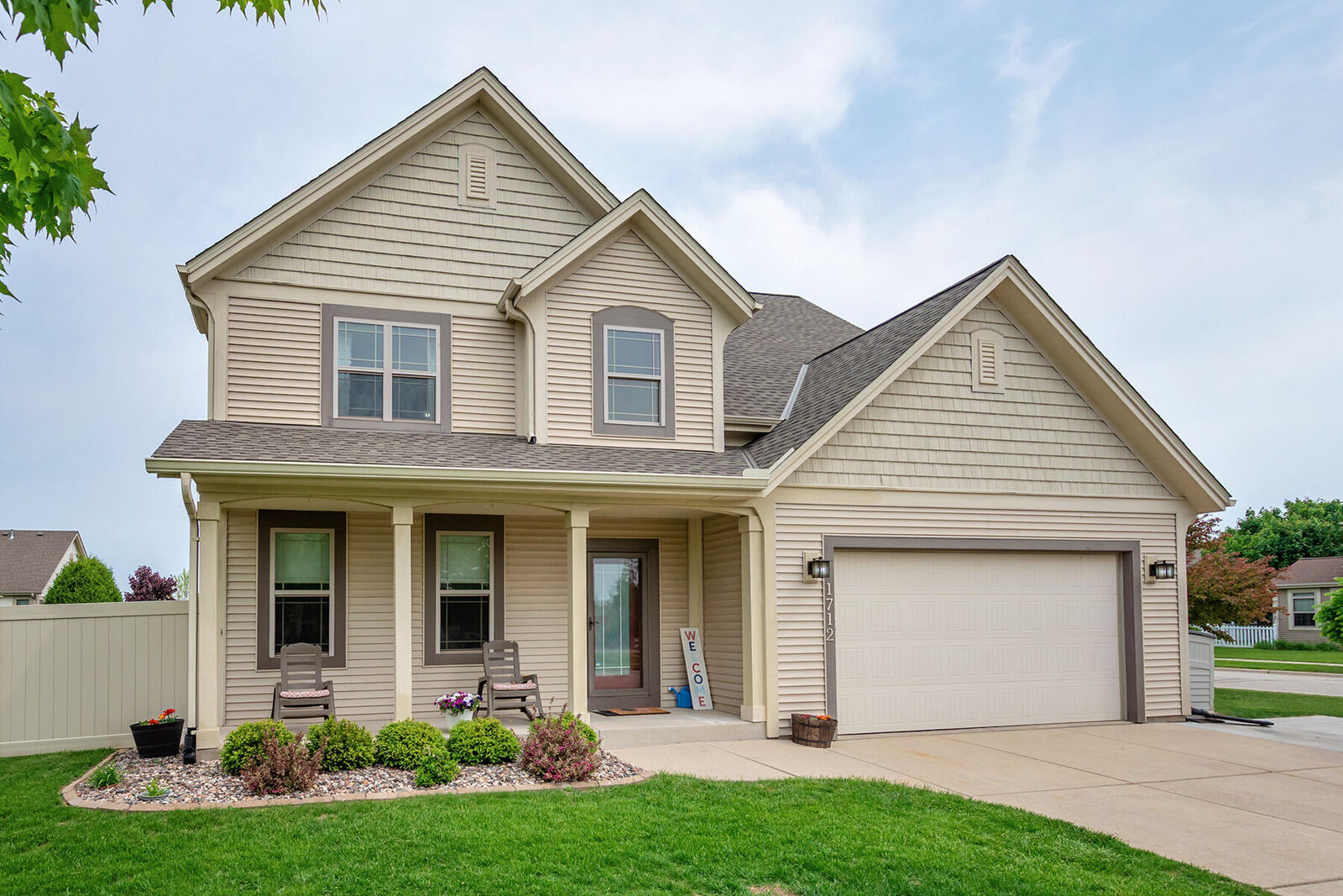 Property Photo:  1712 Galena Dr  WI 53074 