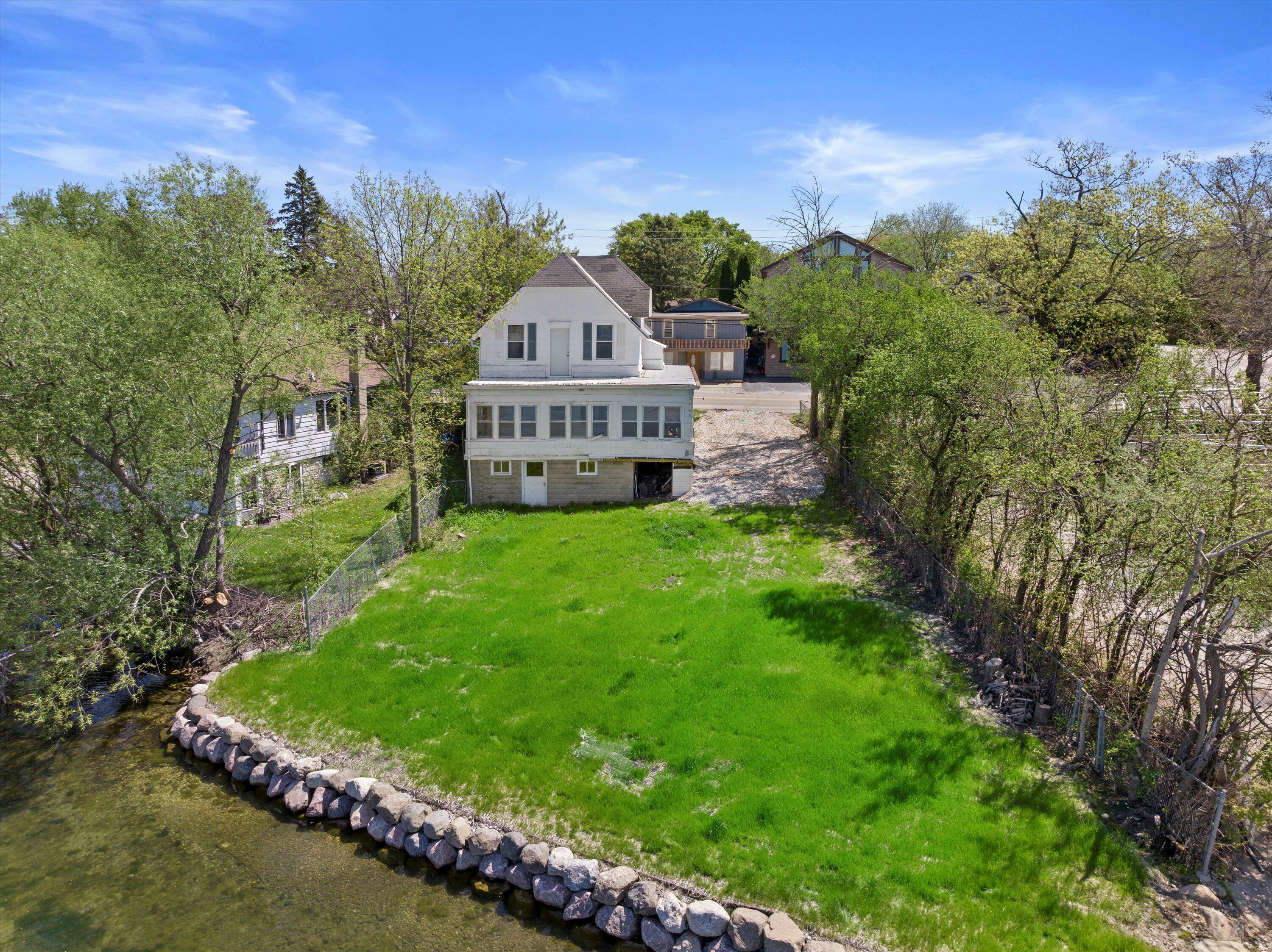 Property Photo: W278n2381 Prospect Ave WI 53072