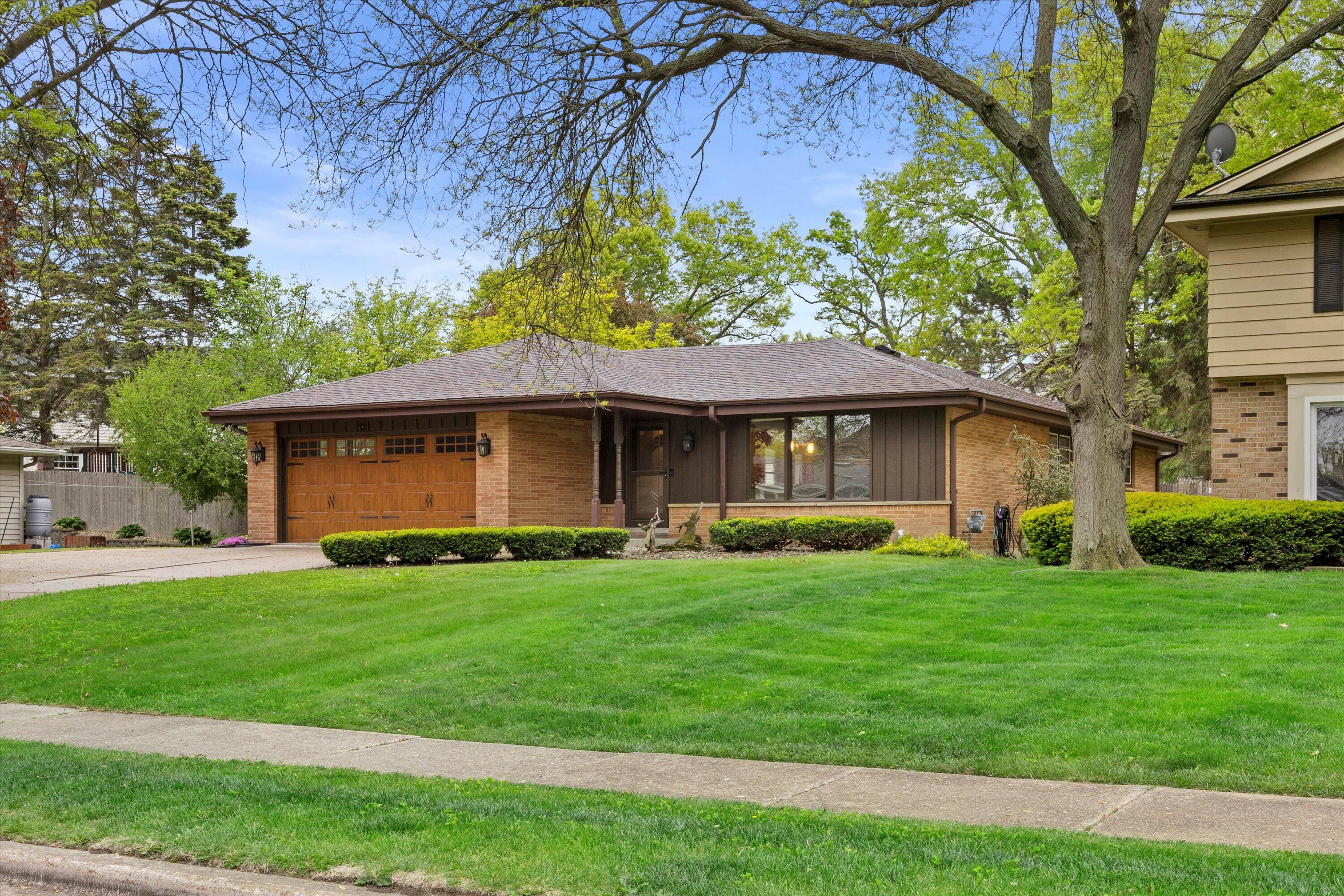 Property Photo: 4115 89th St WI 53142