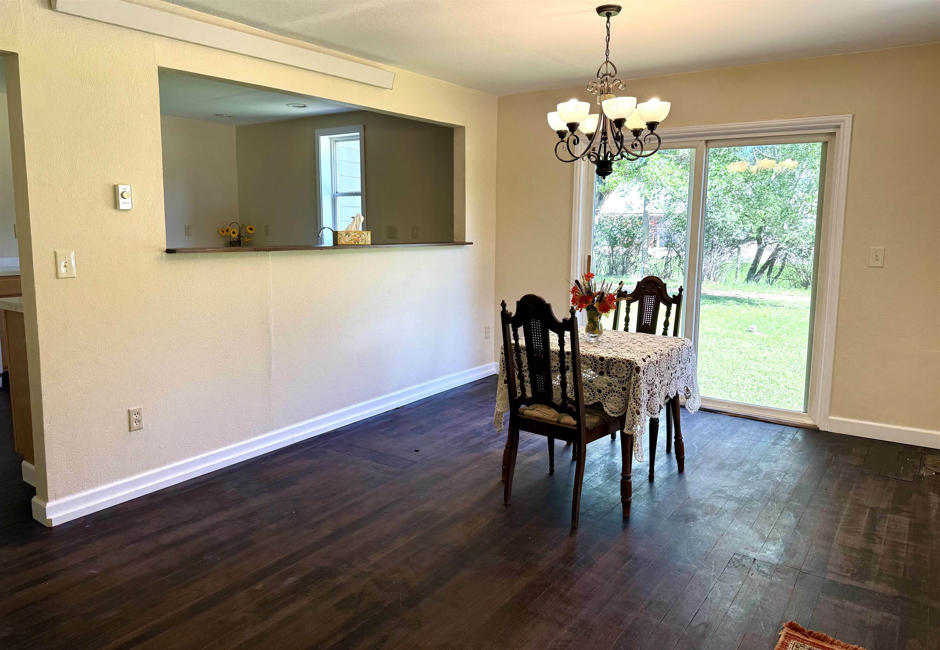Property Photo: 1001 S 6th Street SD 57747-0000