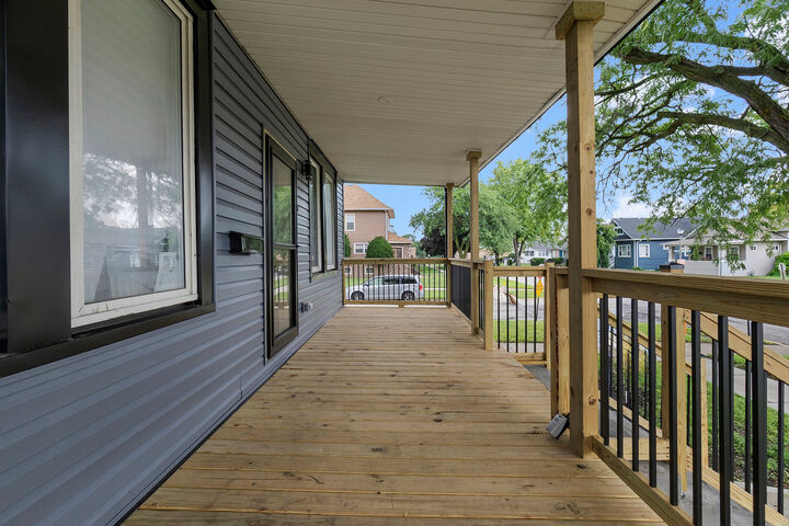 Property Photo: 1100 S 3rd Avenue IL 60153