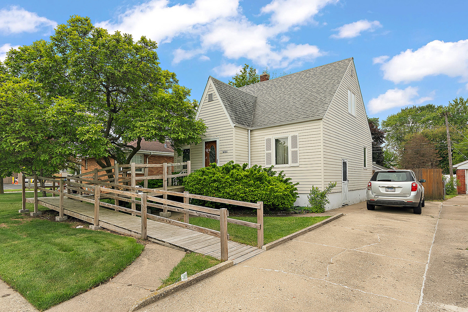 Property Photo: 18122 Wentworth Avenue IL 60438