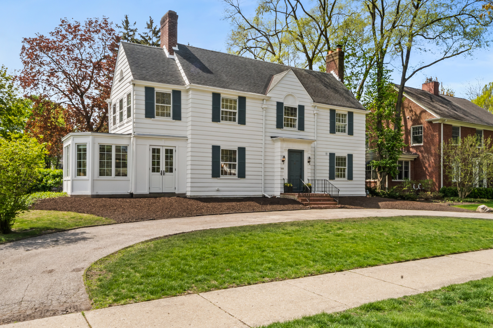 Property Photo: 2906 Lincoln Street IL 60201