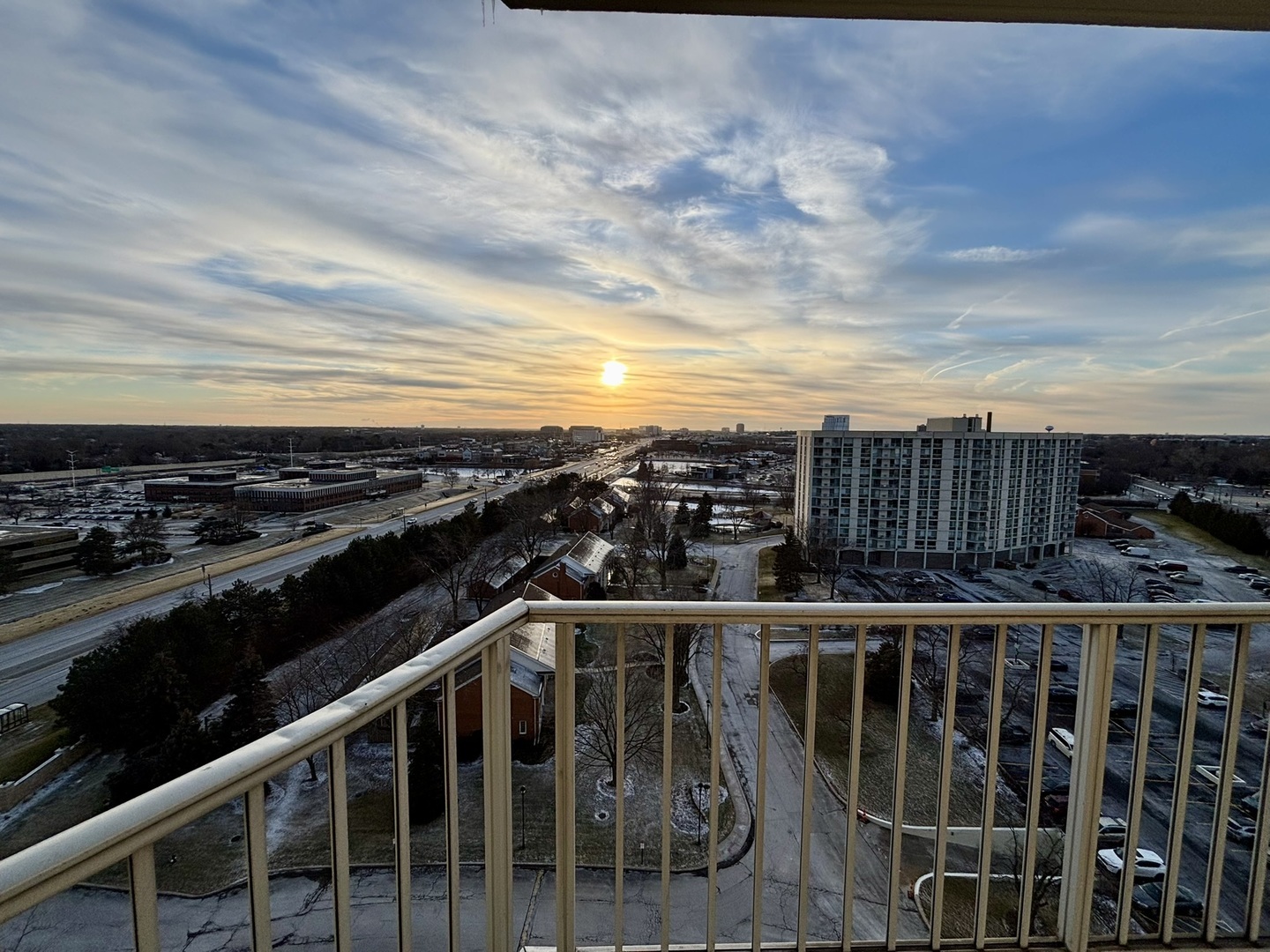 40 N Tower Road 14B  Oak Brook IL 60523 photo