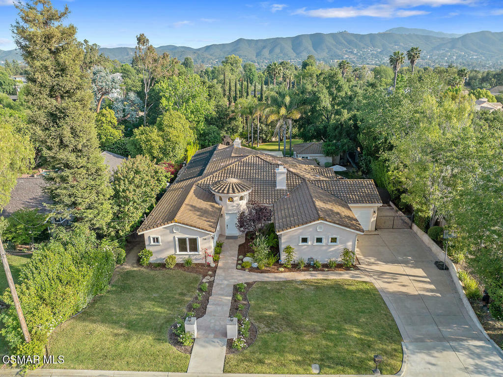 Property Photo: 758 Camino Dos Rios CA 91360