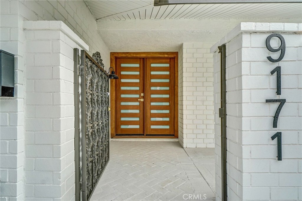 Property Photo: 9171 Regatta Drive CA 92646