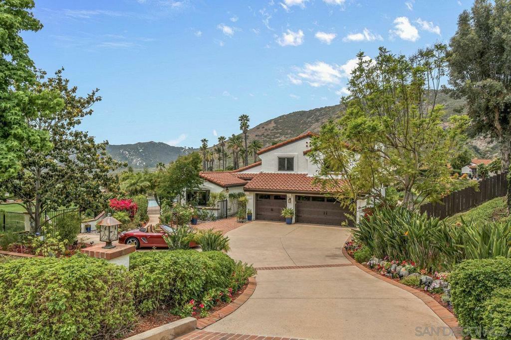 Property Photo: 3609 Monte Real CA 92029